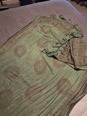 Green Printed Boho Wrap with Sun Motifs